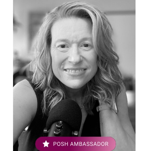 Meet your Posher, Tonya @tidytentacles - Picture 1 of 7
